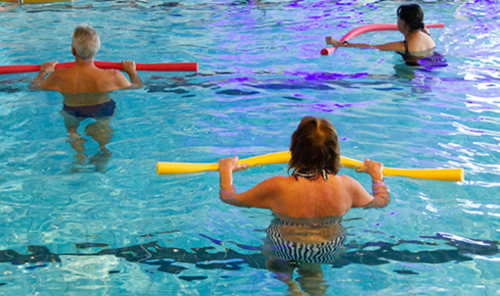 Spessart Therme: Wassergymnastik im Sole-Bewegungsbad